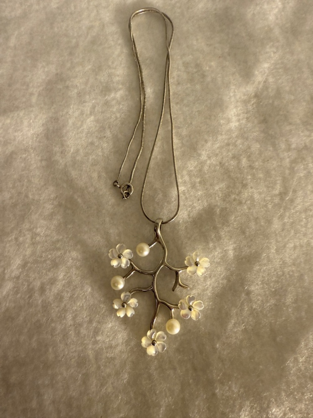 🌸✨ 925 Sterling Silver Sakura Blossom Necklace•Pearl & Mother of Peal